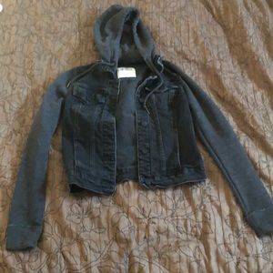 Hollister Jean Jacket with fabric sleeves & hood